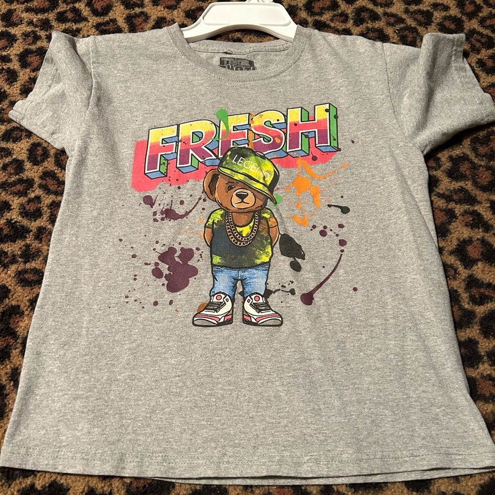 Boys a fresh bear, graphic tee